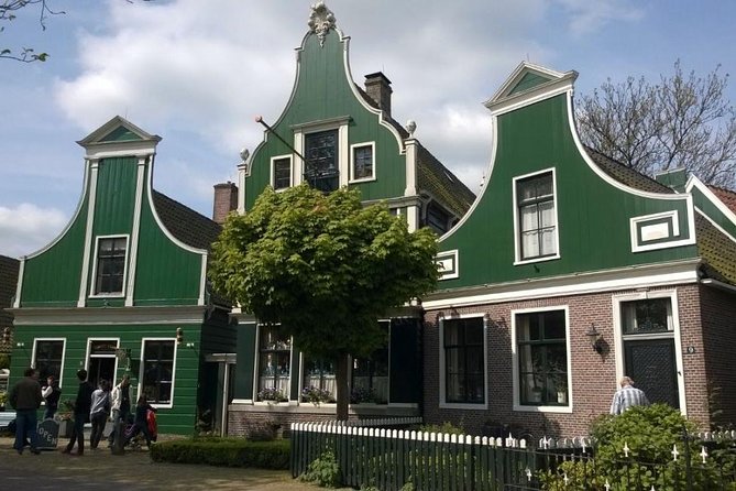 Zaanse Schans Windmills, Clogs and Dutch Cheese Small-Group Tour from Amsterdam - Tasting cheese at Catharina Hoeve