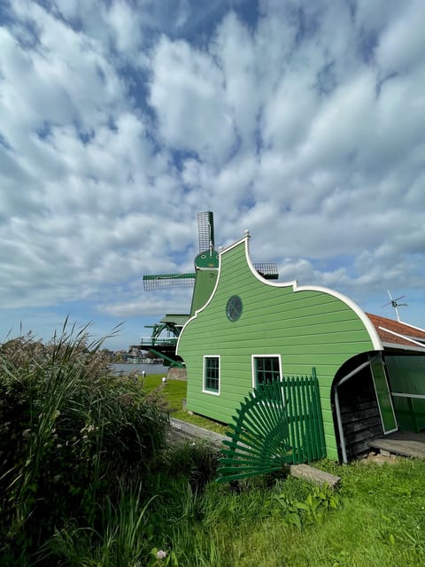Zaanse Schans: Windmills, Clogs & Cheese by Electric Scooter - Arriving at Zaanse Schans