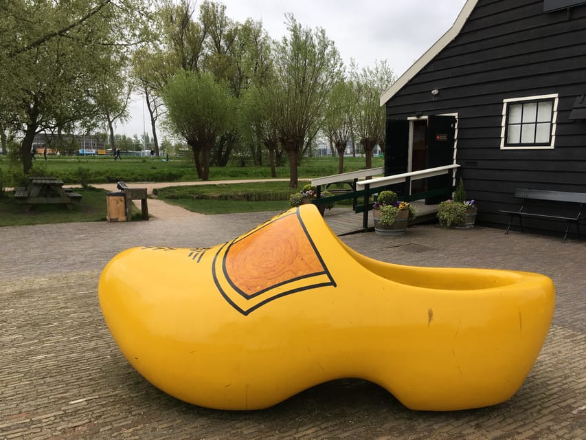 Zaanse Schans: Windmills, Clogs & Cheese by Electric Scooter - Practical tips for a smoother day