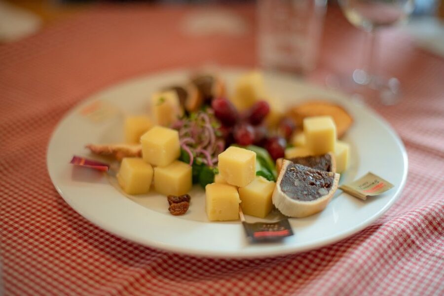 Zurich: Appenzell Day Trip with Farm Visit & Cheese Tasting - Hoher Kasten and the eight-minute cable car