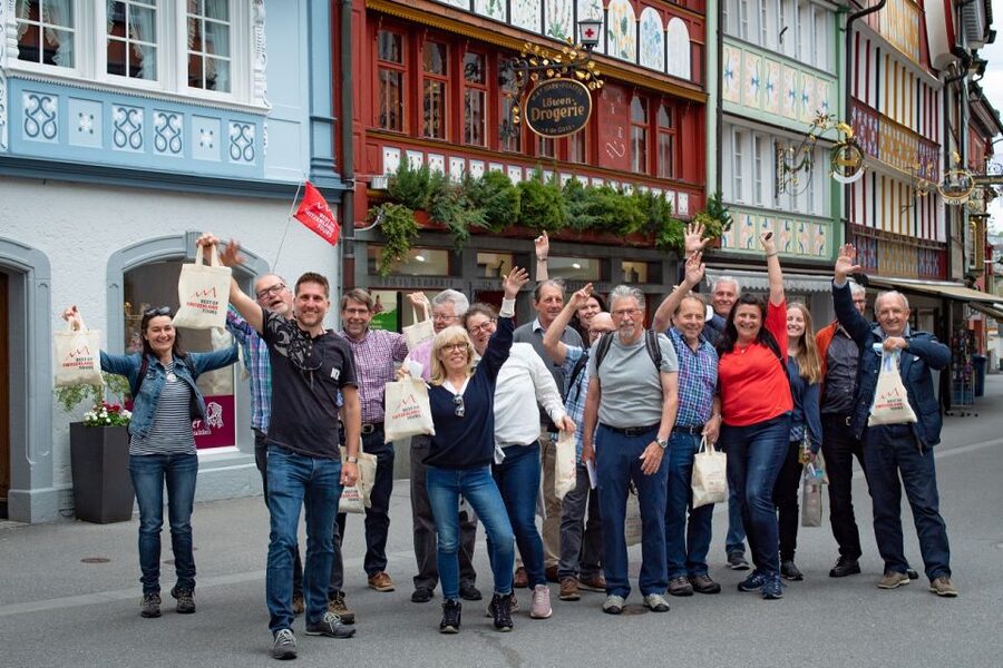 Zurich: Appenzell Day Trip with Farm Visit & Cheese Tasting - From Zurich HB to Lake Zurich and Rapperswil