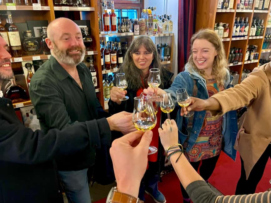 Zurich: Food Tour of 8+ Tastings with Cheeses & Chocolates - What this Zurich food walk is really like