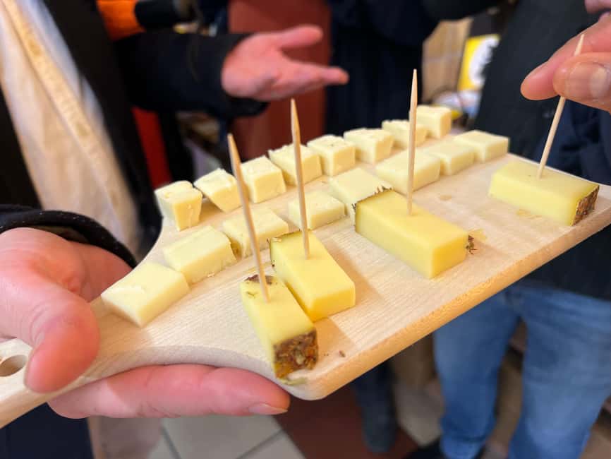 Zurich: Food Tour of 8+ Tastings with Cheeses & Chocolates - The cheese stop at Chäs Chäller