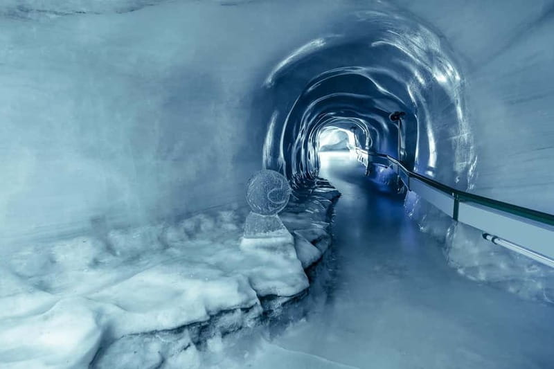 Zurich: Lucerne Trip, Igloo Fondue and Titlis Rotair Option - Who will enjoy this day most