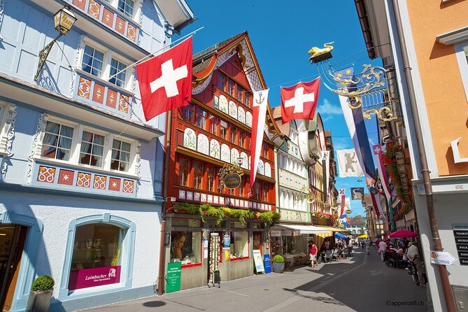 Zurich Open Top Bus, Chocolate and Cheese Factory Tour Appenzell - The guide can shape the whole day